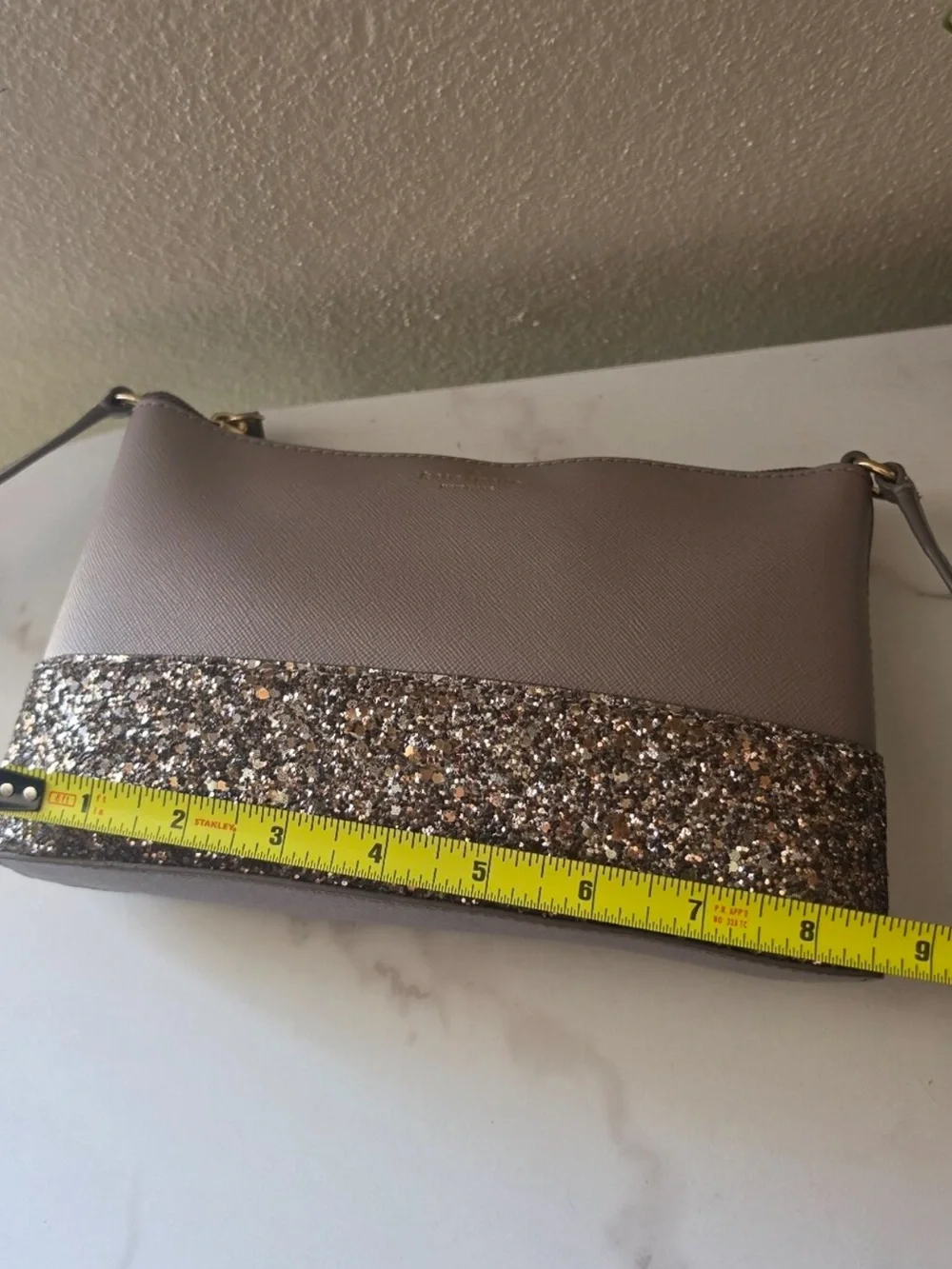 Kate Spade Grey Gold Leather Glitter Crossbody Bag EUC 10”x 6”- 20”handle drop